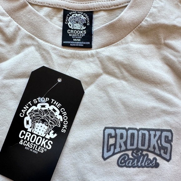 NWT Crooks & Castles Medusa Tee in Natural - Picture 4 of 6